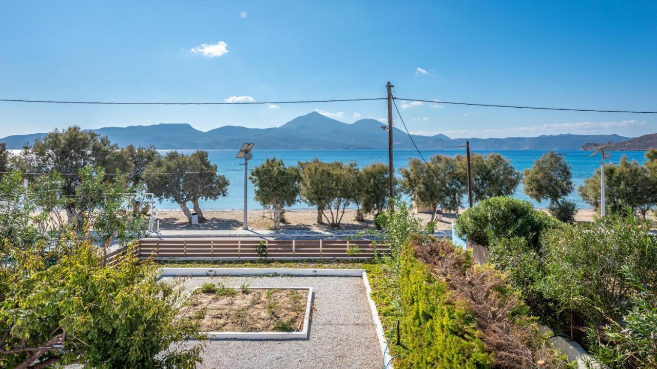 Play On The Apartment Adamantas (Milos)